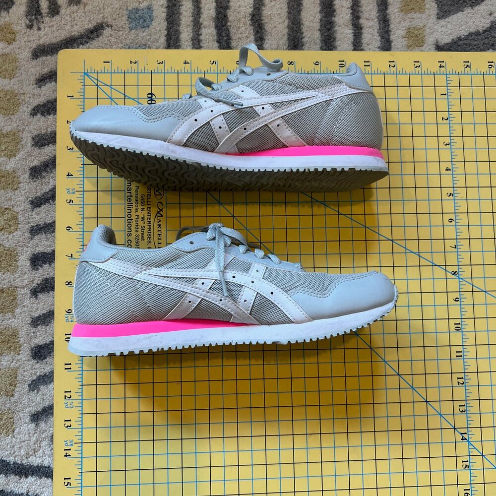 ASICS Tiger Runner Glacier Grey/White 8.5 women's - Picture 2 of 8